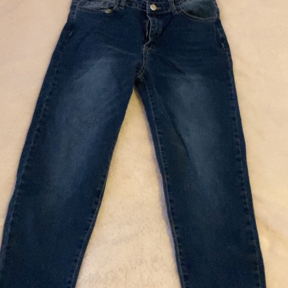 Dark wash skinny jeans